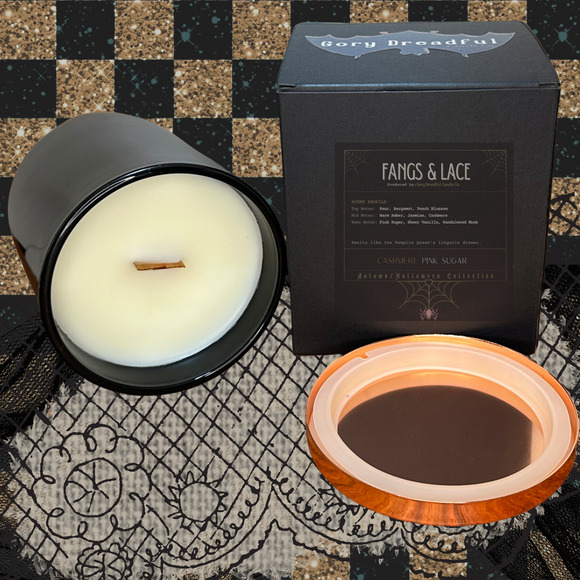 Fangs & Lace Crackling Wooden Wick Candle: Cashmere Pink Sugar Scent - Picture 3 of 10
